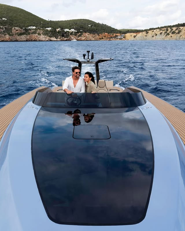 Luxury boat controls and dials